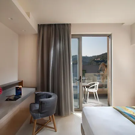 Anna's House Apart-hotel 4*