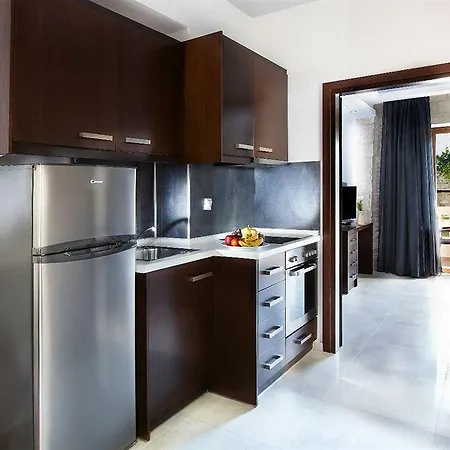 Anna's House 4*